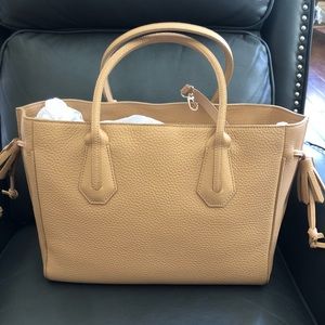 ‼️SALE‼️ Longchamp Penelope Medium Top Handle Natural